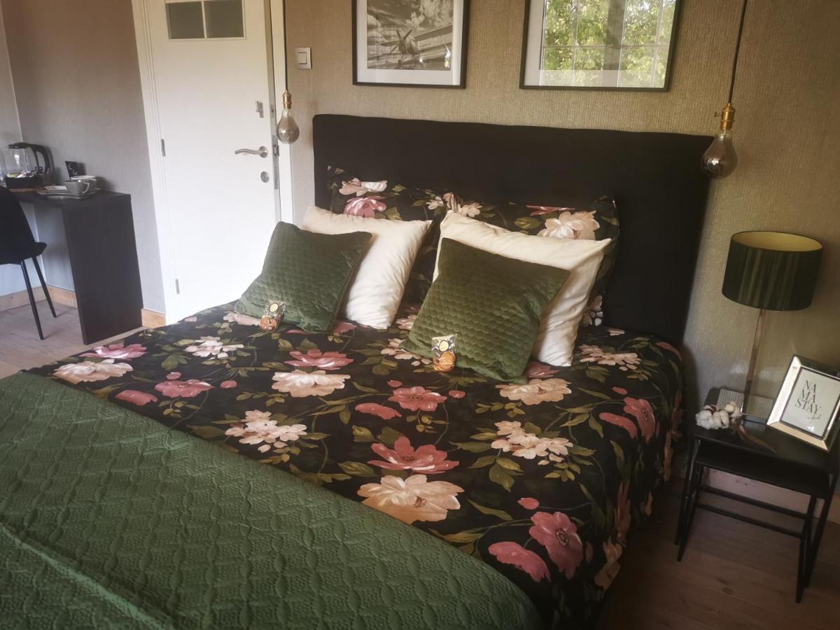 Bed & Bokes Aan De Maaskant Lanaken Luaran gambar
